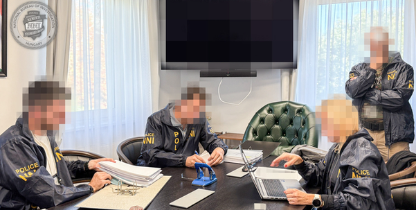 Hűtlen kezelés miatt nyomoznak az Alapjogokért Központ háttércégénél