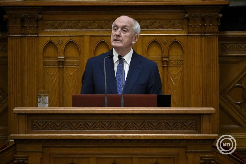 Baka András: Mélypontra jutott az ügyészség társadalmi és szakmai megítélése