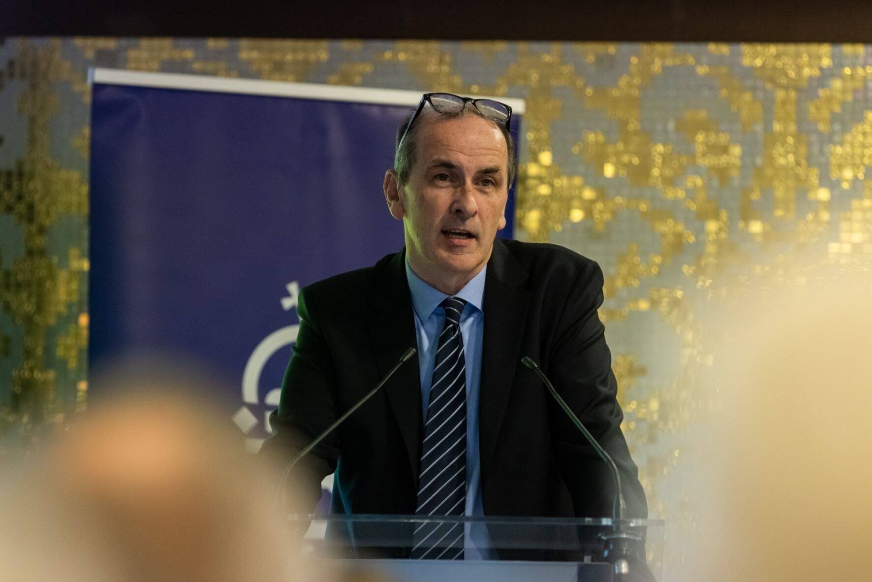 Hegedűs Zsolt: Ne a pénztárca vastagsága, hanem a beteg állapota döntse el, ki kerül sorra