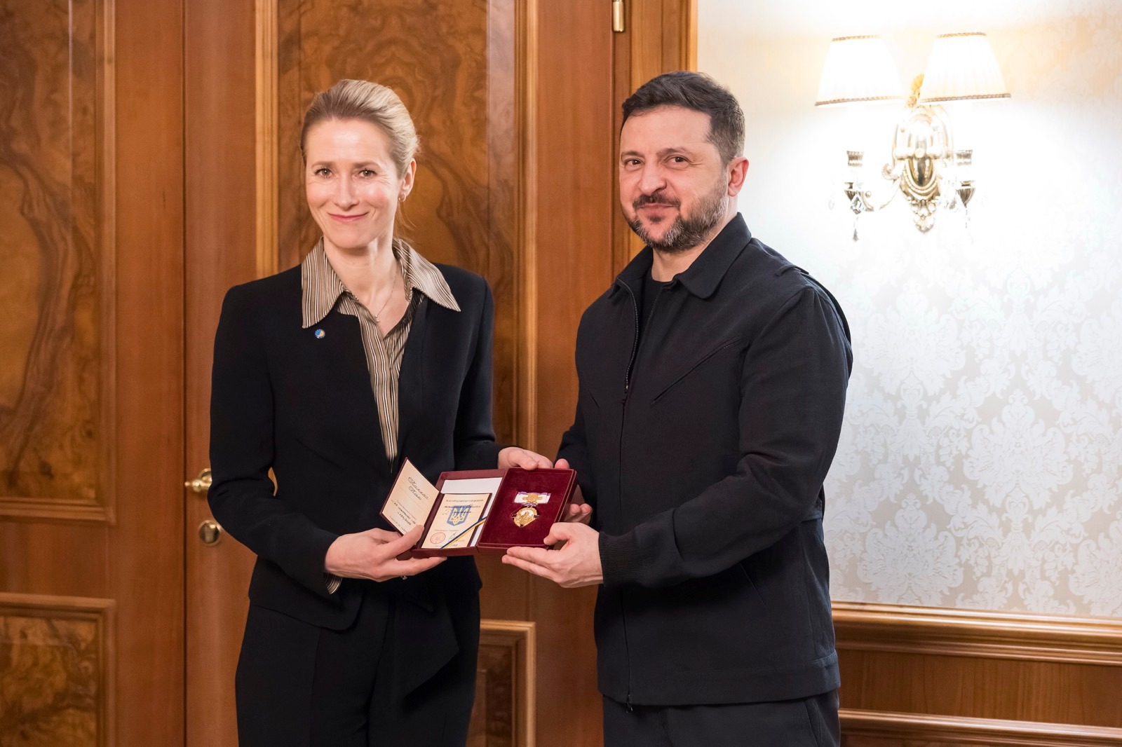 Ukrajna hamarosan megkapja a 90 milliárd eurós hitel első részletét