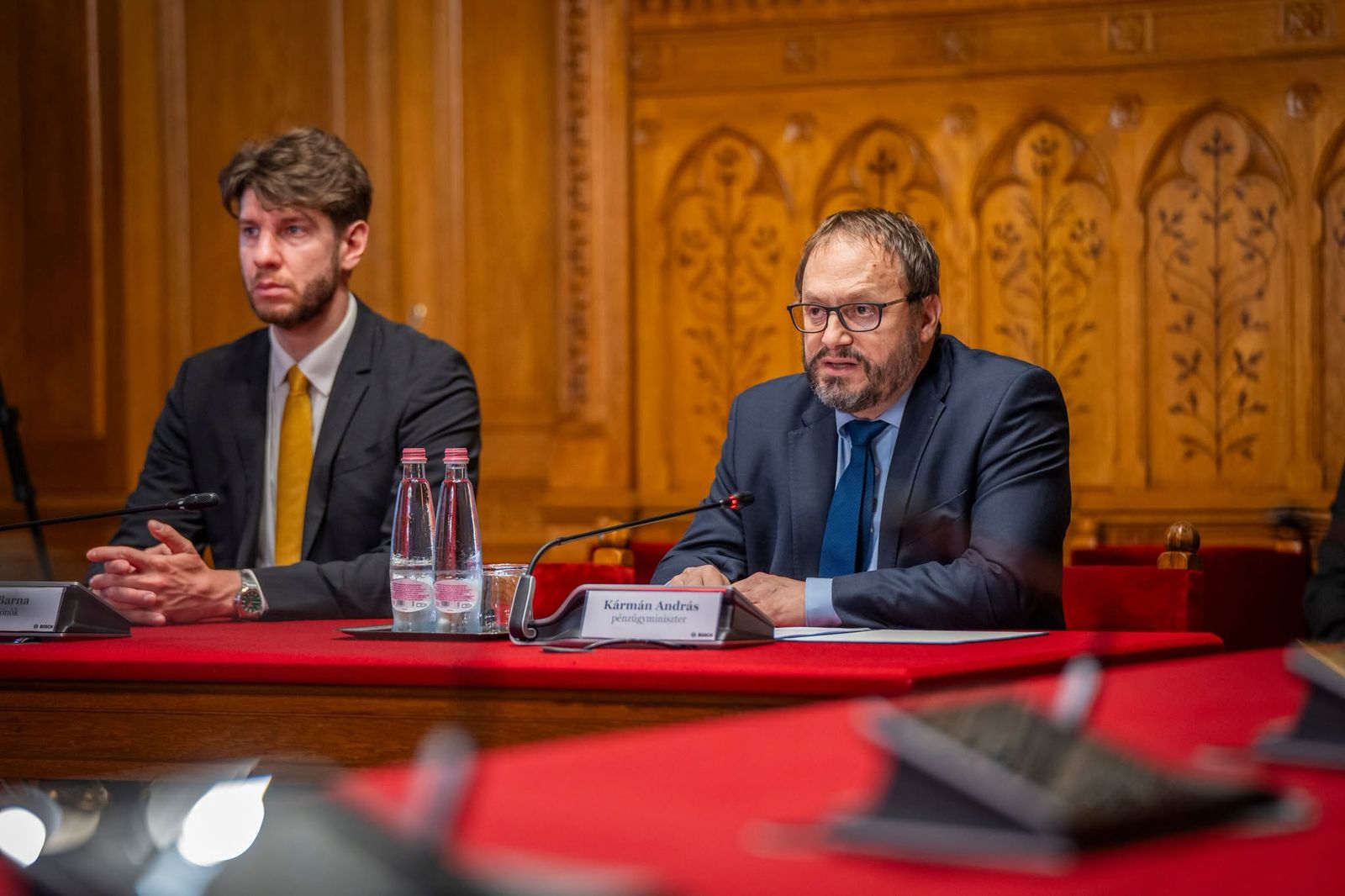 Kármán András: A pazarlás és lopás megszüntetése kezd megmutatkozni a számokban