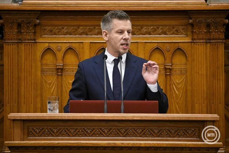 Magyar Péter: olyan országot örököltünk, mint egy katasztrófa sújtotta terület