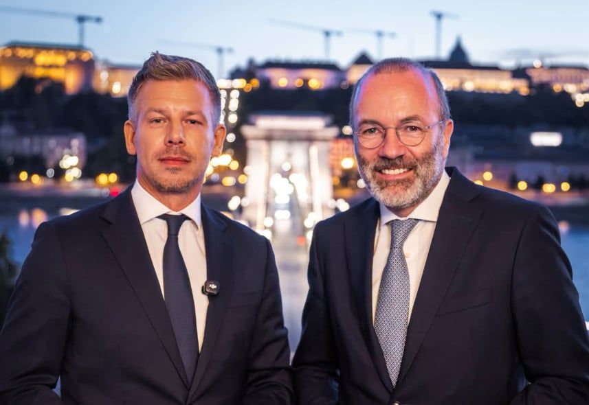 Manfred Weber segítséget ajánlott a napi egymillió eurós bírság rendezéséhez
