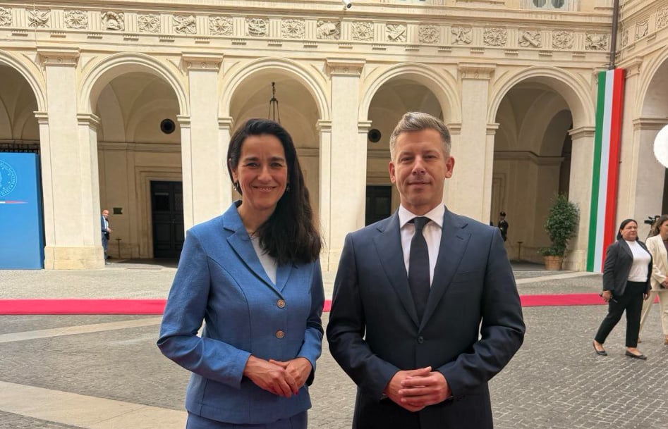 Magyar Péter: Orbán Anita minden pillanatban a magyar emberekért és egy szuverén Magyarországért dolgozik