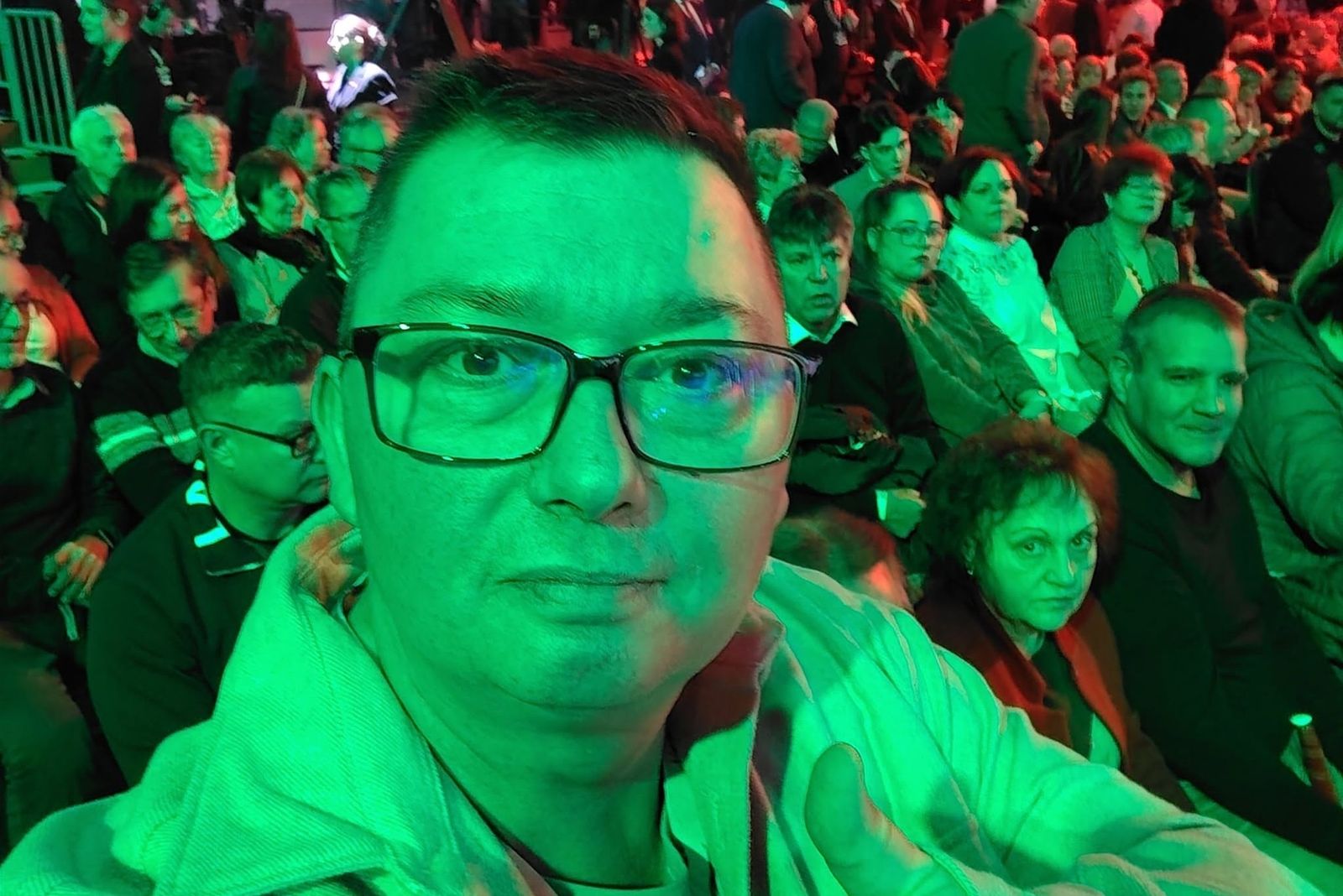 Letartóztatták Szakács István megafonos influenszert