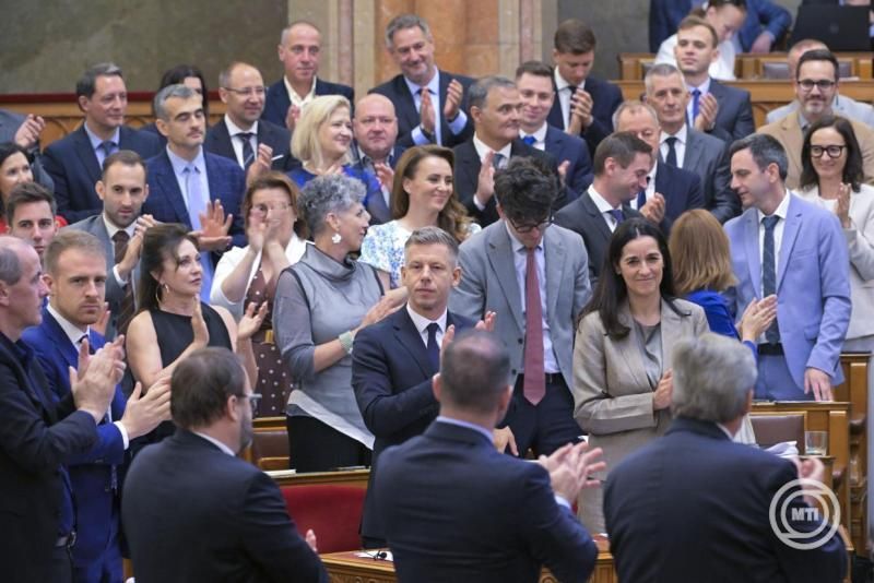 Magyar Péter arra kér mindenkit, hogy két napig csak a legszükségesebb célokra használják a vezetékes vizet