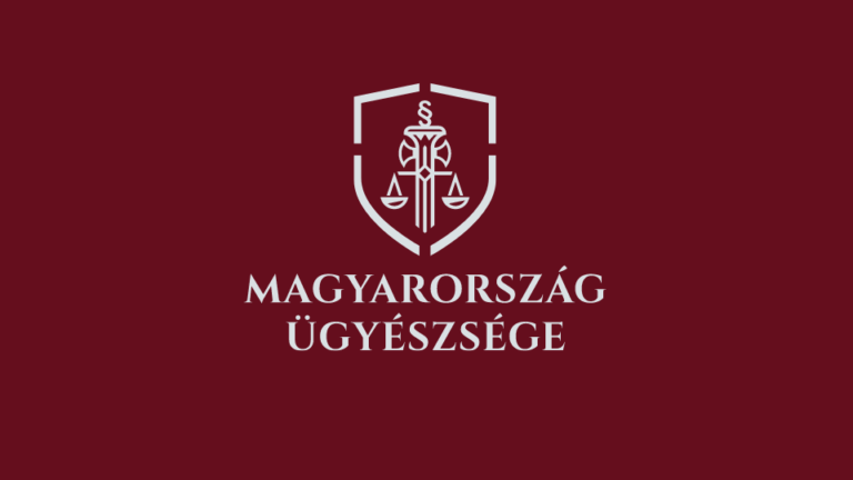 Vádat emeltek egy Szőlő utcai rendész ellen, aki a vád szerint falhoz szorított egy 12 éves fiút